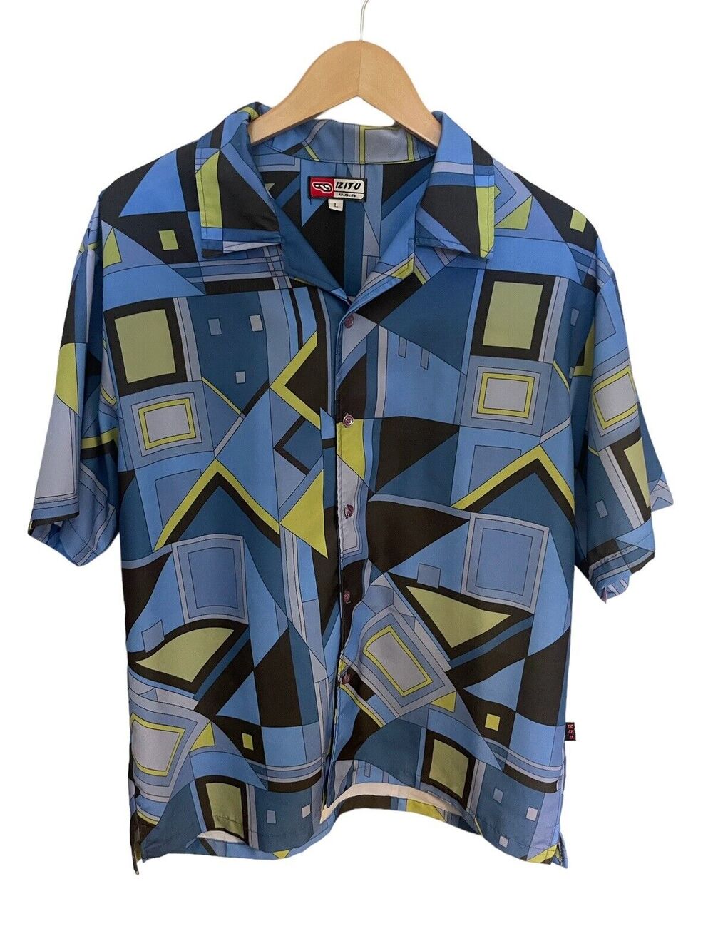IZ IT U Shirt Men’s L Made in USA Blue Multicolored Button Down